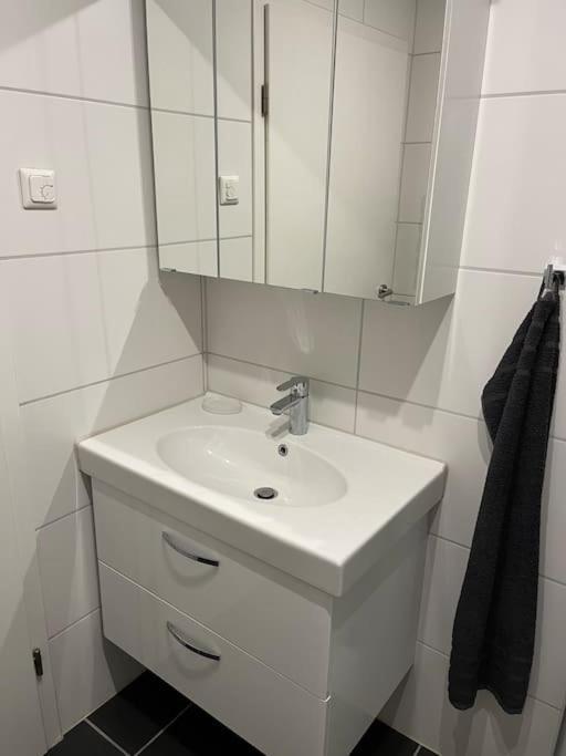 Neu Sanierte Wohnung Fuer 2-4 P Eschwege Exterior foto