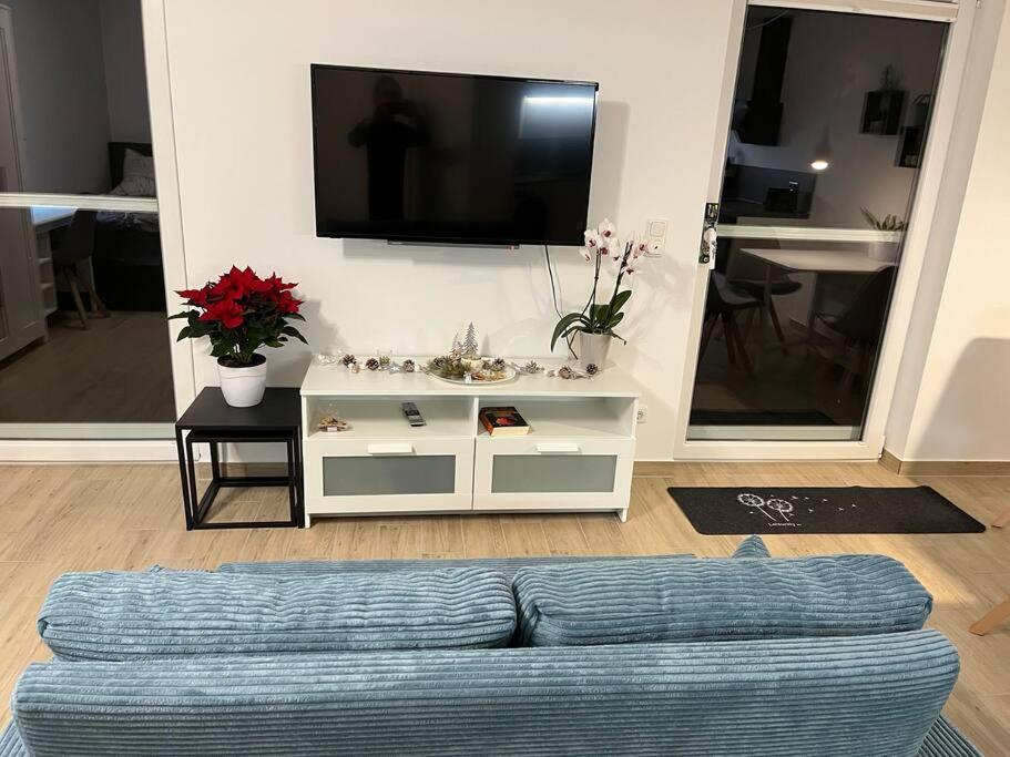 Neu Sanierte Wohnung Fuer 2-4 P Eschwege Exterior foto