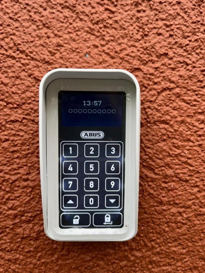 Neu Sanierte Wohnung Fuer 2-4 P Eschwege Exterior foto