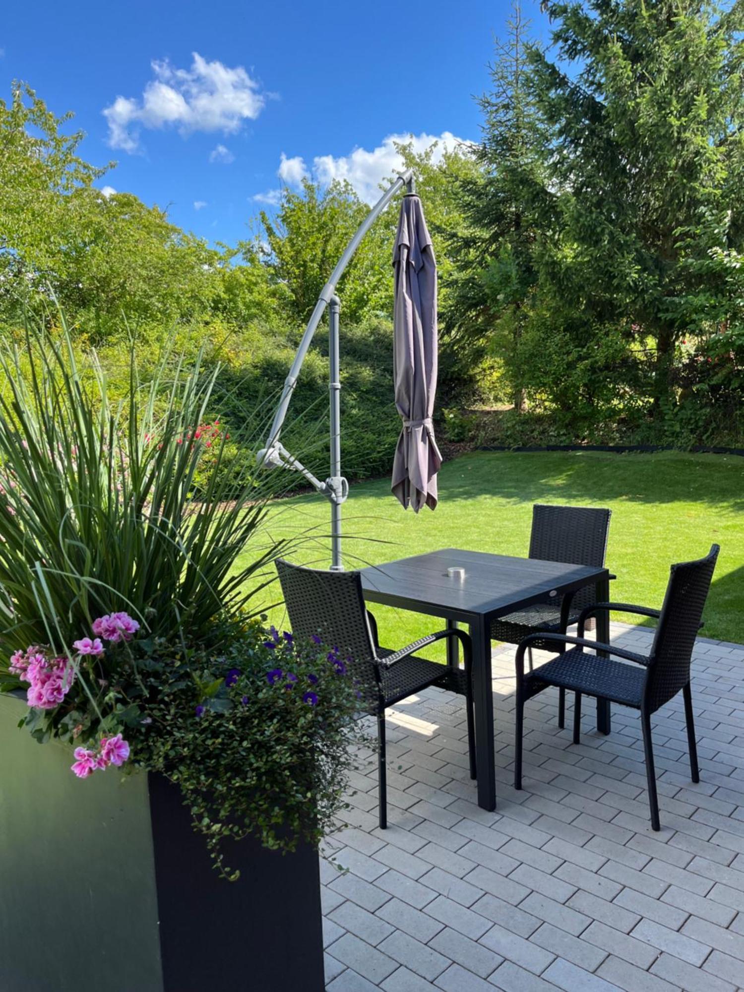 Neu Sanierte Wohnung Fuer 2-4 P Eschwege Exterior foto